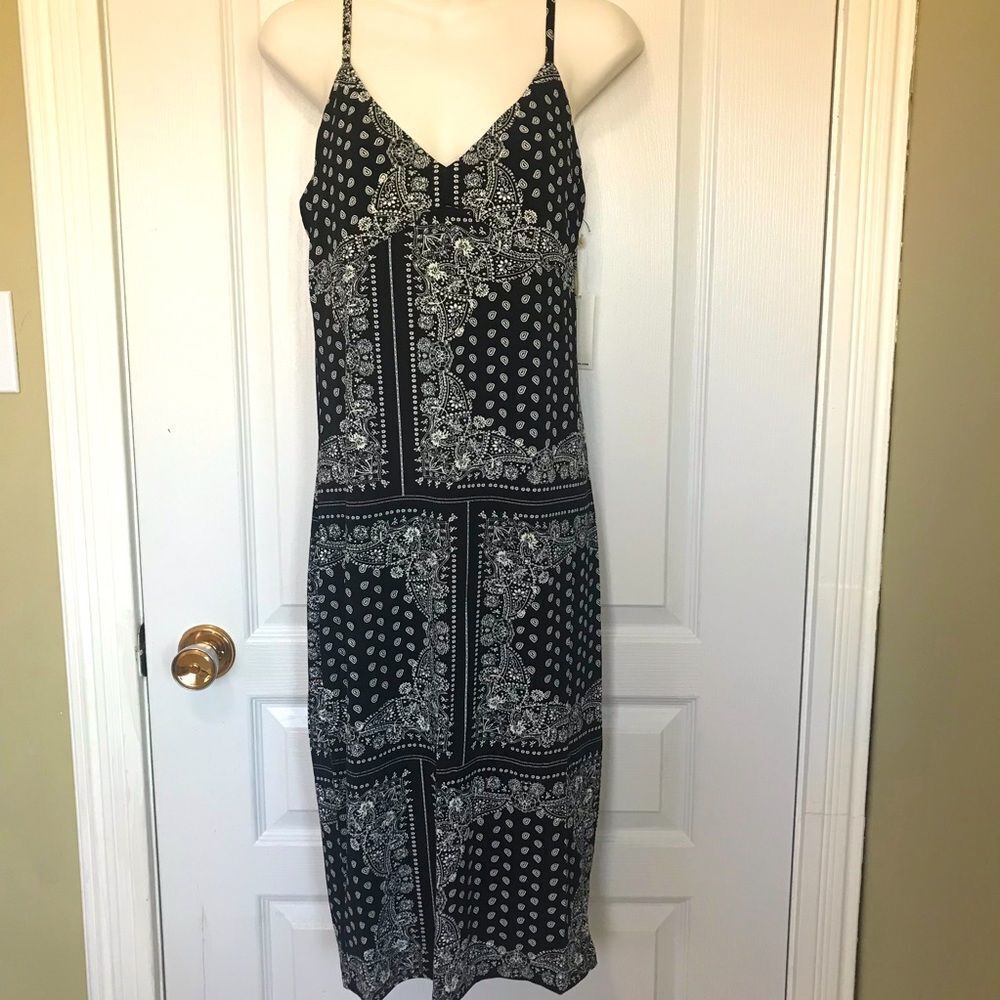 New Dex Sleeveless Dress Women Medium​